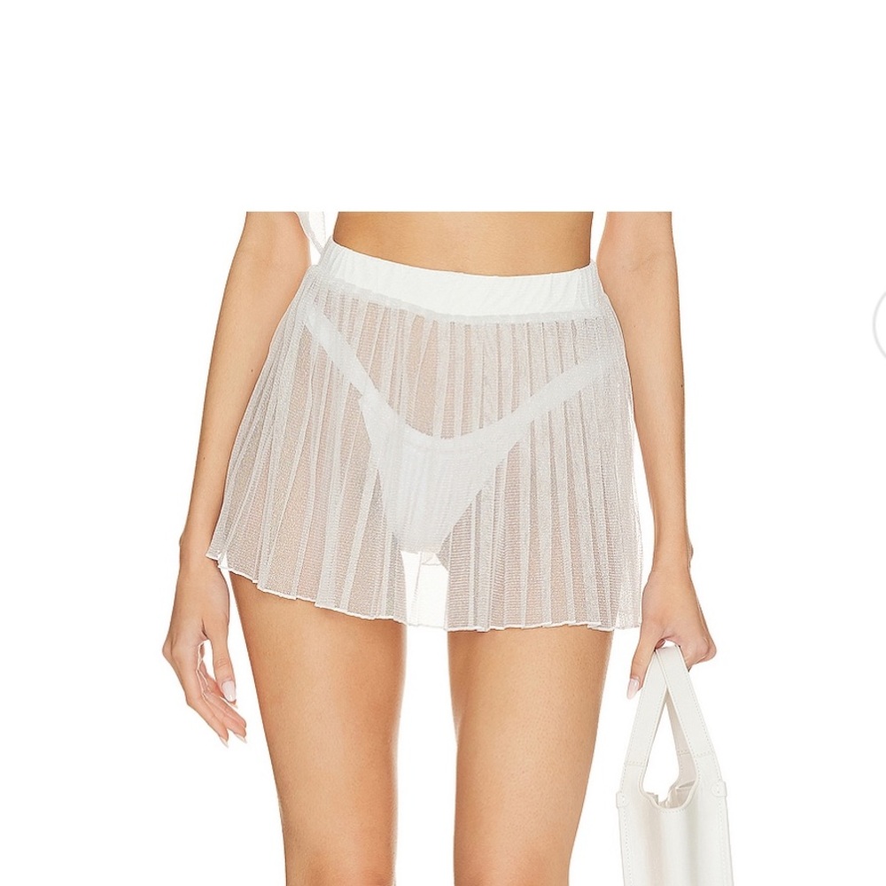 Beach Riot Briar Skirt in White Shine